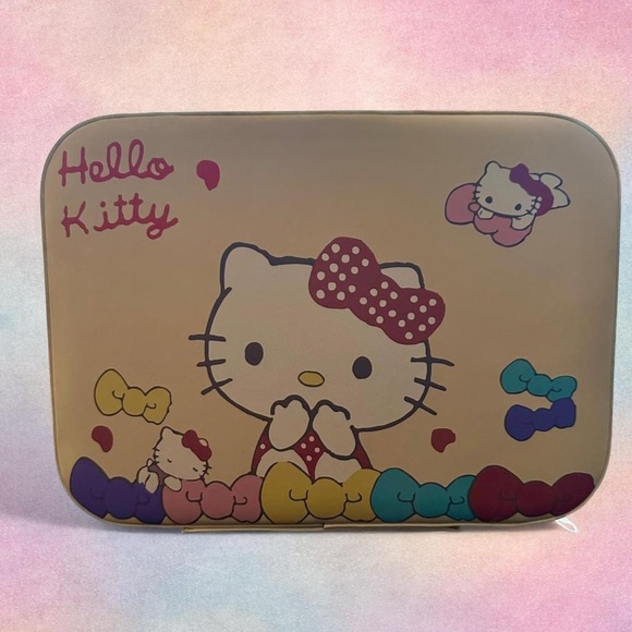Source Unknown Handbags - Hello Kitty light yellow makeup case